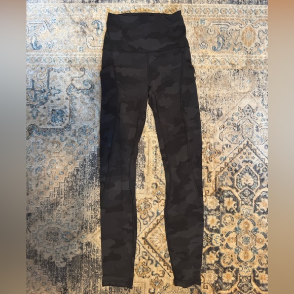 Black Lululemon Align Camouflage Leggings - Picture 1 of 2